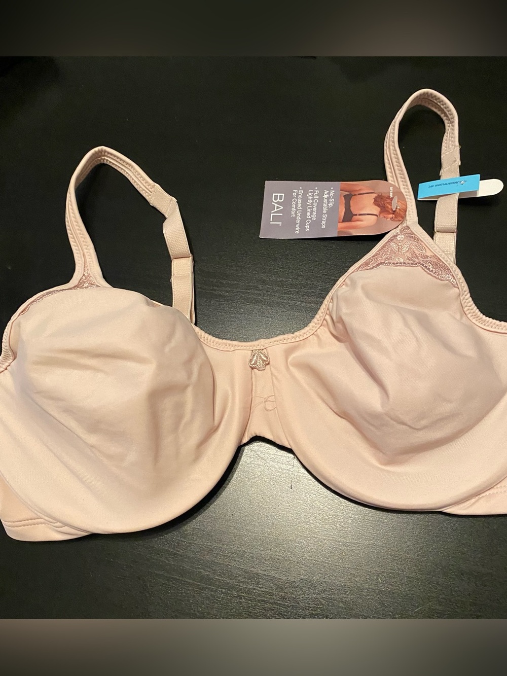 Bali Full Coverage Lightly lined Bra Adjustable Straps Underwire 36C New